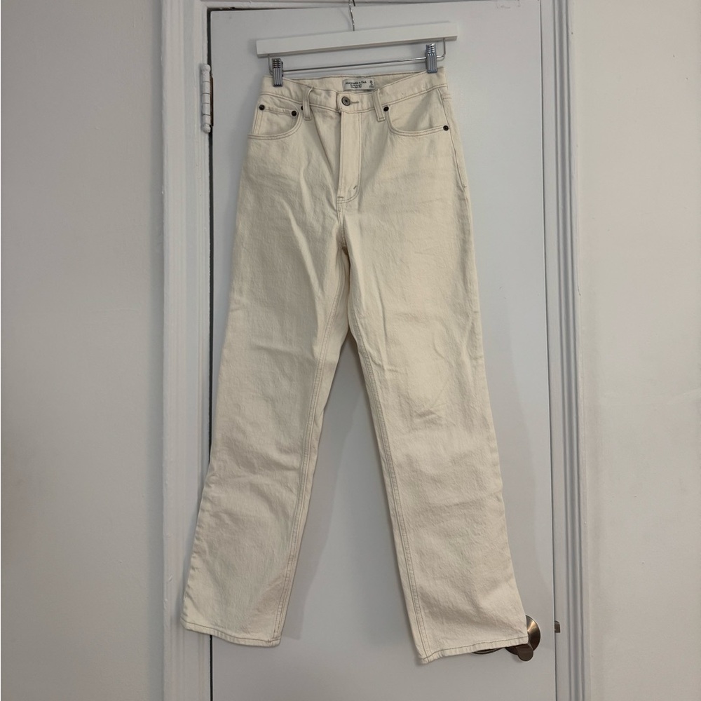 Abercrombie & Fitch Women's Off-White Straight Leg Jeans